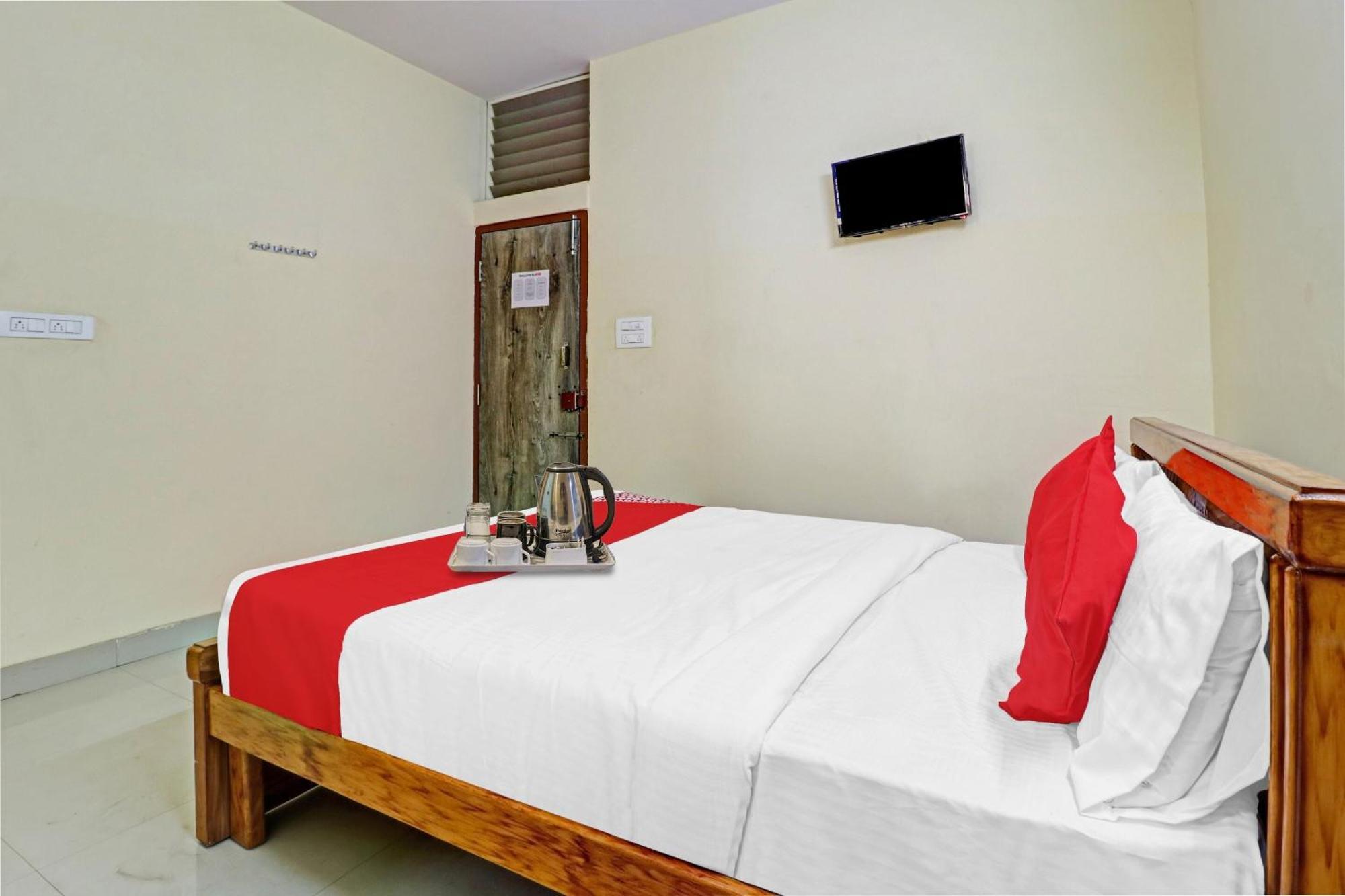 Hotel O Lakshmi Sri Deluxe Boarding & Lodgeing Kumbalgod Dış mekan fotoğraf