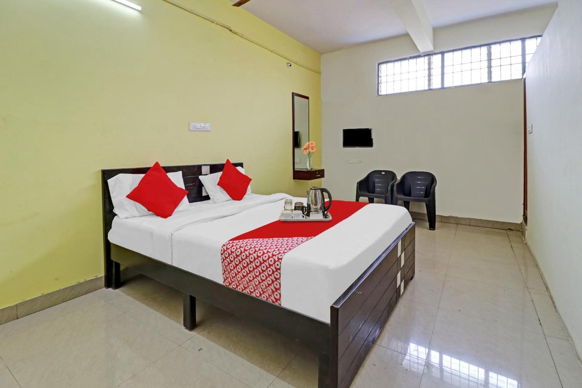 Hotel O Lakshmi Sri Deluxe Boarding & Lodgeing Kumbalgod Dış mekan fotoğraf